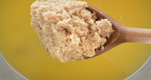 FREE-FLOWING BROWN SUGAR