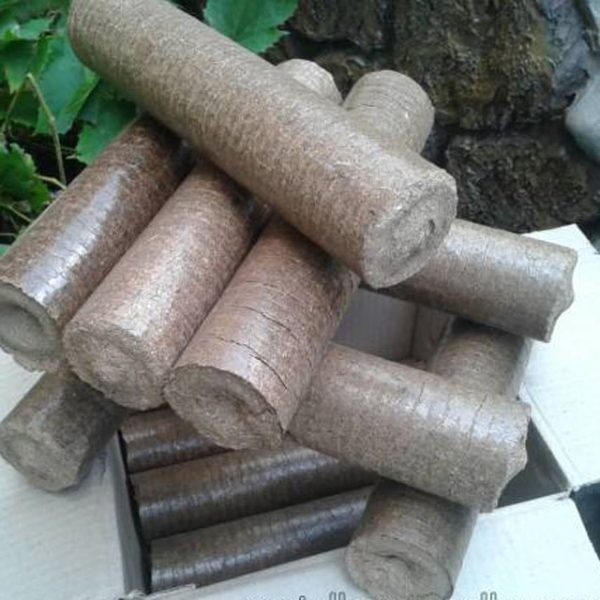 WOOD BRIQUETTES 7-9CM